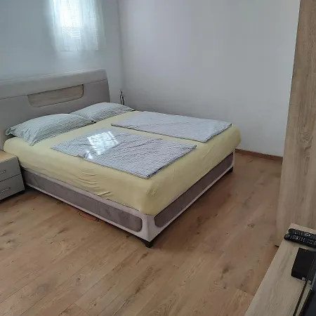 Apartment Anastasija Surcin