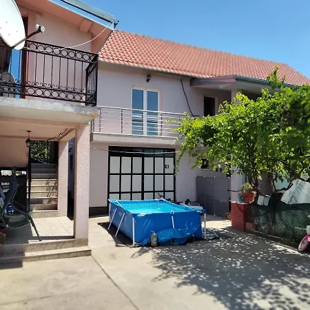 Anastasija Apartment Surcin
