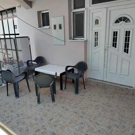 Apartment Anastasija Surcin